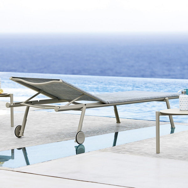 BAHIA Chaise Lounge - TB Contract Furniture VARASCHIN