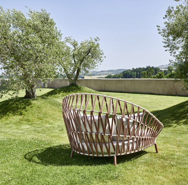 Emma Cross Daybed - TB Contract Furniture Varaschin