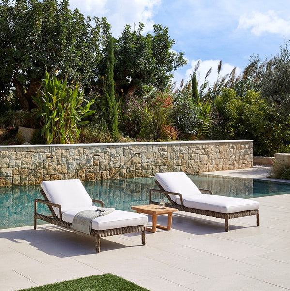 HERITAGE Lineal Chaise Lounge w/ arms - TB Contract Furniture POINT