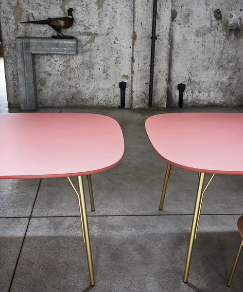 Kelly T Table 120×120 cm - TB Contract Furniture TACCHINI