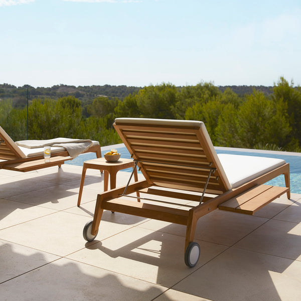 Paralel Chaise Lounge - TB Contract Furniture POINT