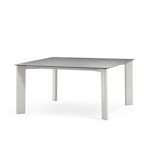 Plinto Dining Table 150x150 - TB Contract Furniture Varaschin