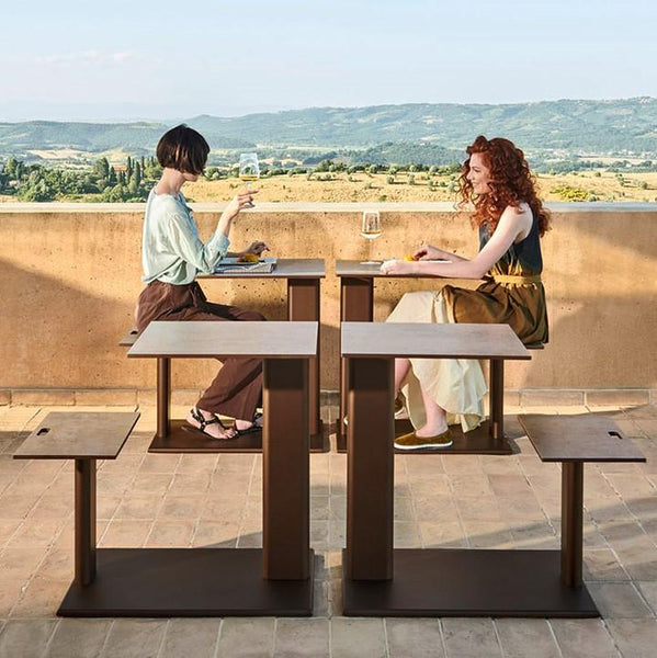 Plinto Sit&Eat w/ HPL Top - TB Contract Furniture Varaschin