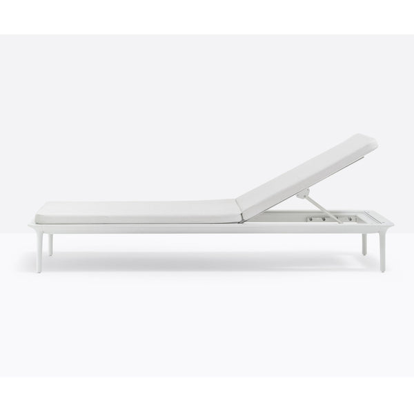 REVA Chaise Lounge - TB Contract Furniture PEDRALI