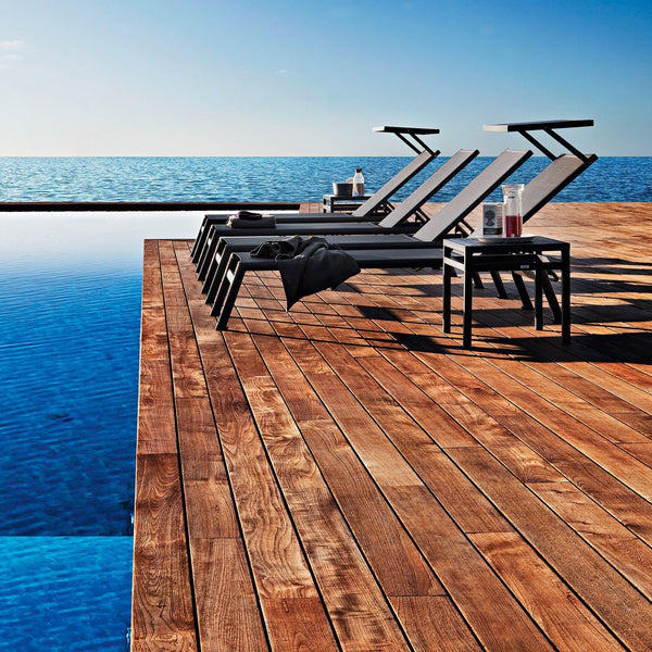 VICTOR Chaise Lounge - TB Contract Furniture VARASCHIN